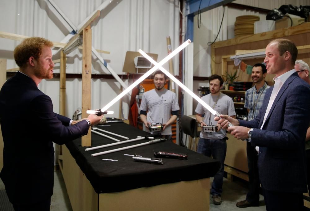 Harry batte William come futuro Re: il sondaggio dei cittadini