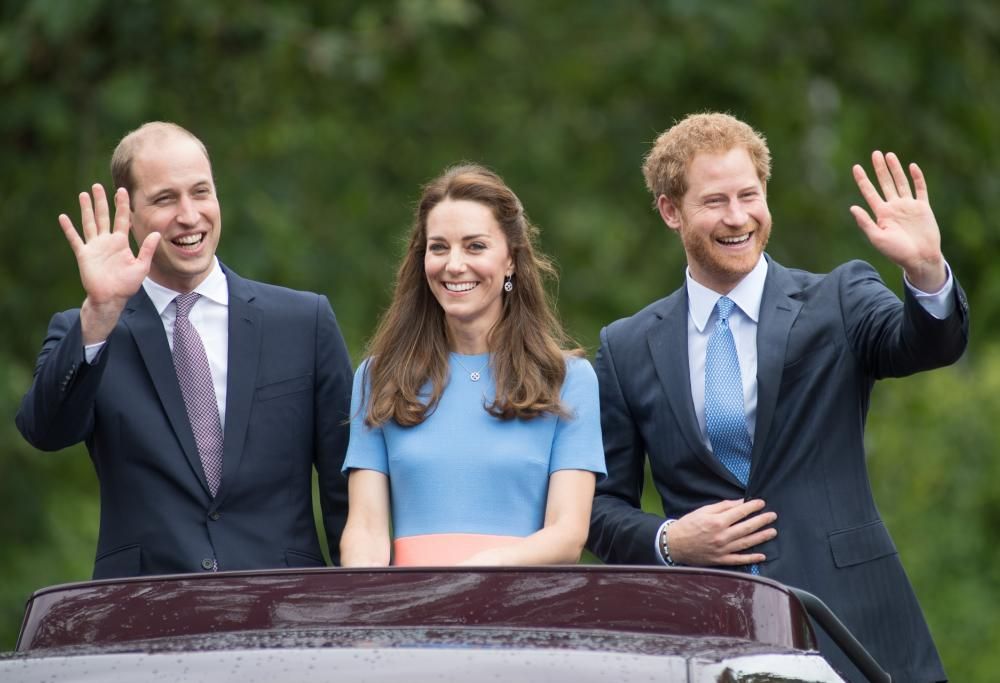 In ricordo di Lady D: Kate, William e Harry di nuovo insieme. Scoppierà la pace?