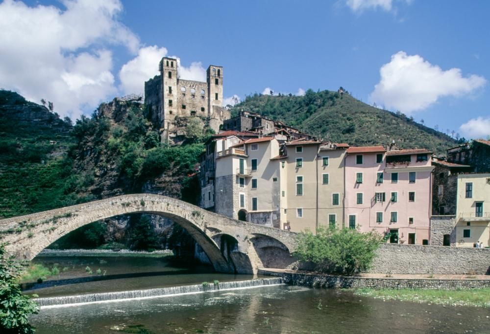 Alla scoperta dei più bei castelli d’Italia, veri gioielli preziosi