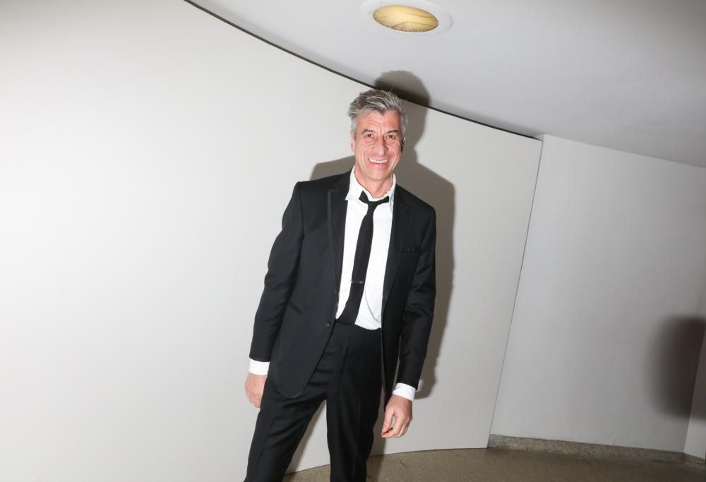 Cattelan da record: la sua Crocifissione battuta all’asta per quasi due milioni di euro!
