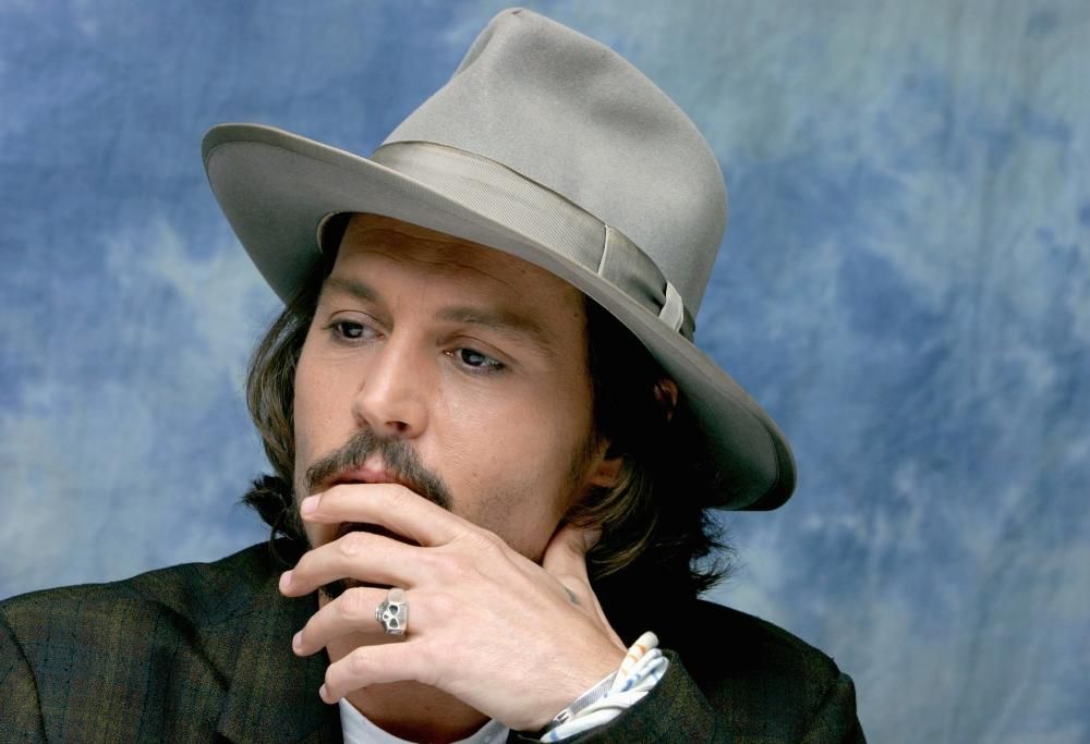 Johnny Depp adesso è irriconoscibile: la foto