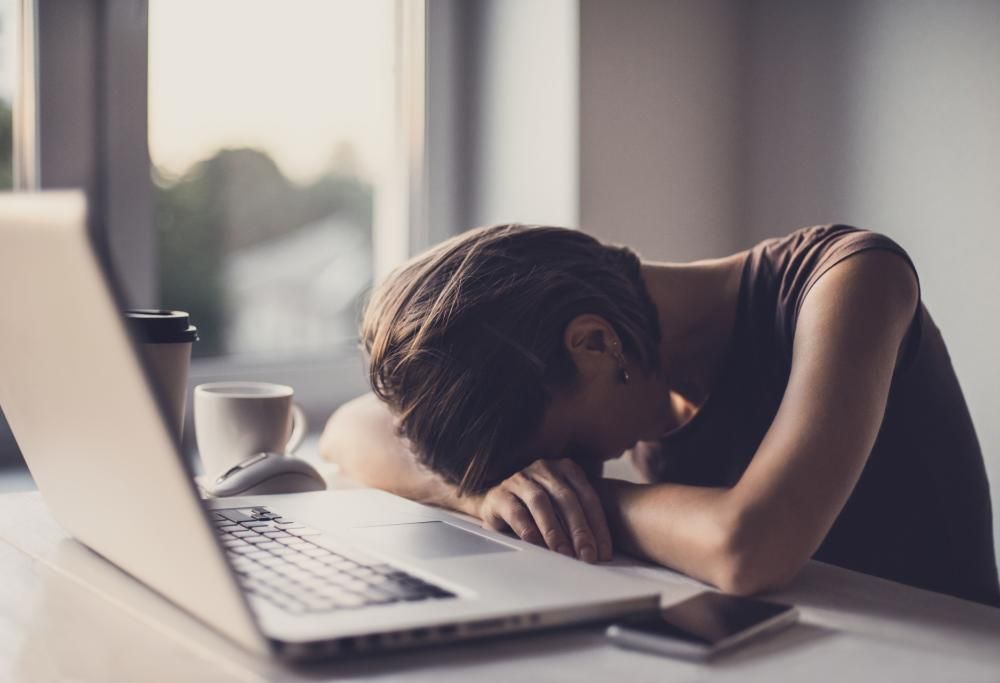 Stacanovisti, basta così: arriva lo stop al troppo lavoro