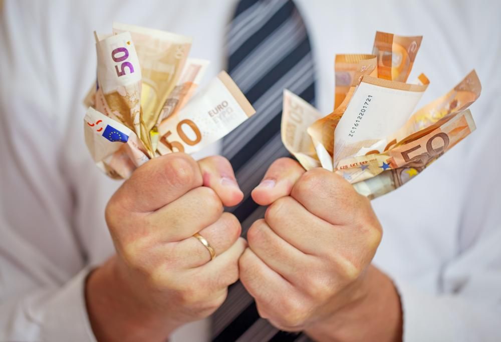 Chi guadagna quanto: se scoprire gli stipendi altrui fa bene all’umore