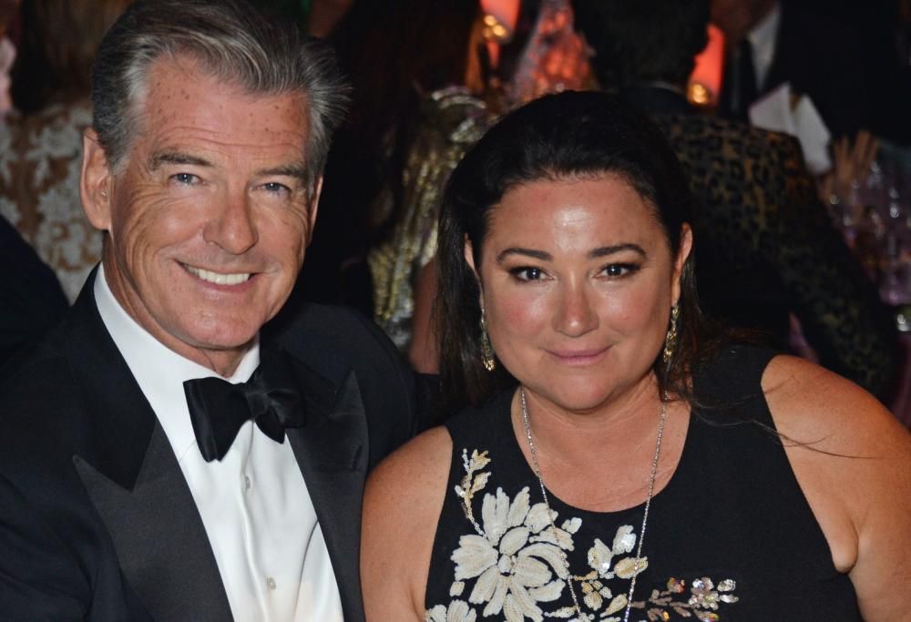 Pierce Brosnan e la meravigliosa dedica romantica alla moglie