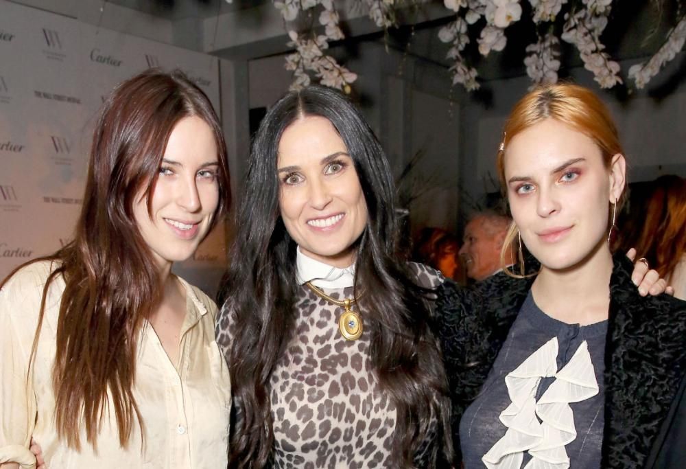 Demi Moore: la foto con le figlie per parlare di amore e condivisione