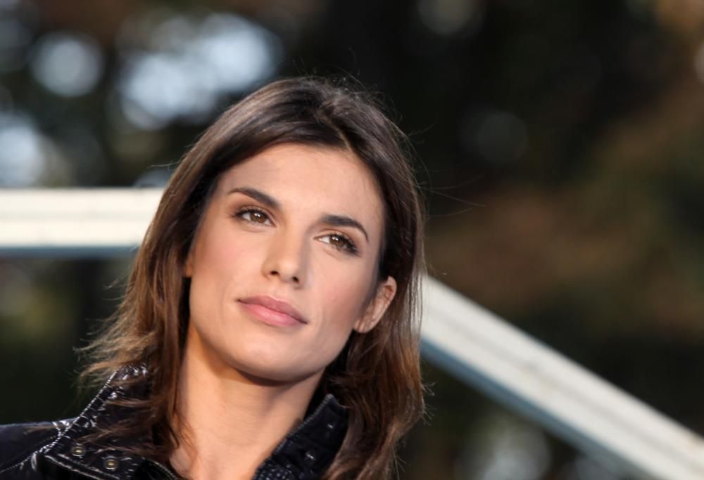 Elisabetta Canalis in aiuto della Sardegna, prostrata dagli incendi