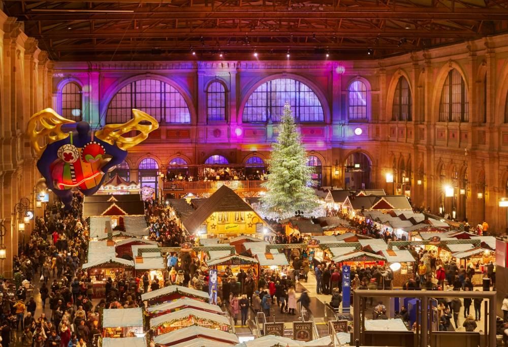 Ti piacerebbe soggiornare in una camera d’albergo resa unica dall’opera di un artista?