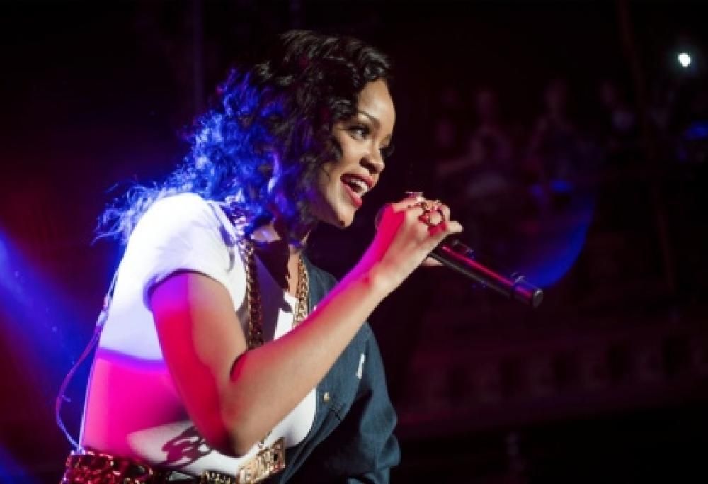 Rihanna come i Beatles