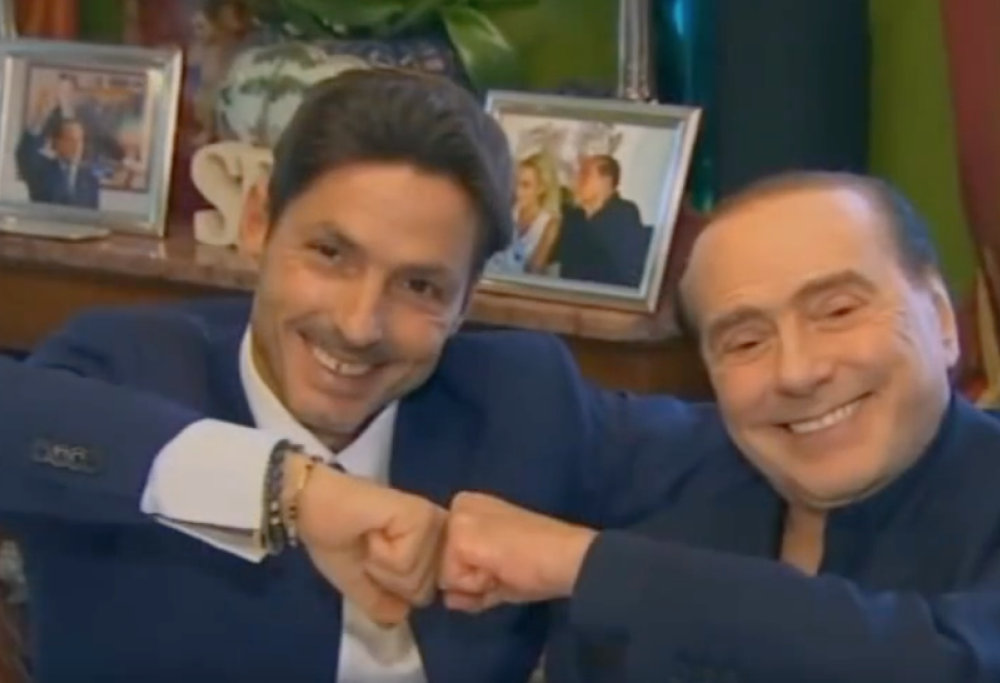 Il messaggio di Pier Silvio Berlusconi a tutti i collaboratori Mediaset. Guarda il video