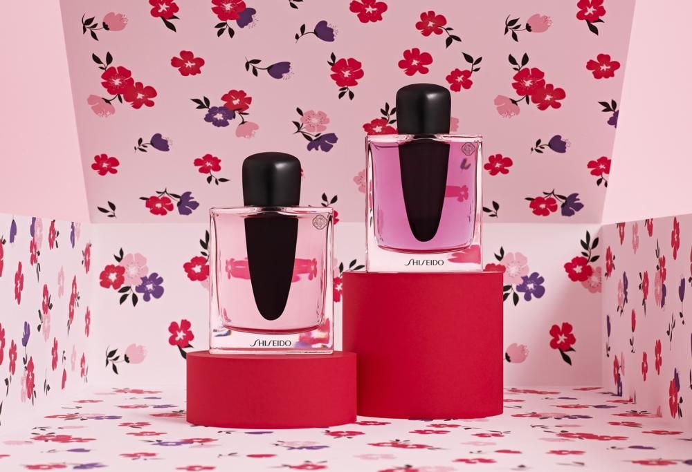 Regala Shiseido! Se tocchi la pelle, tocchi il cuore.