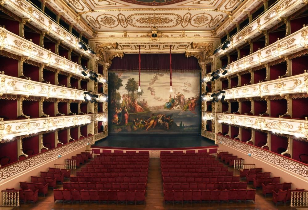 Teatro Regio di Parma: scopri uno tra i teatri più belli del mondo