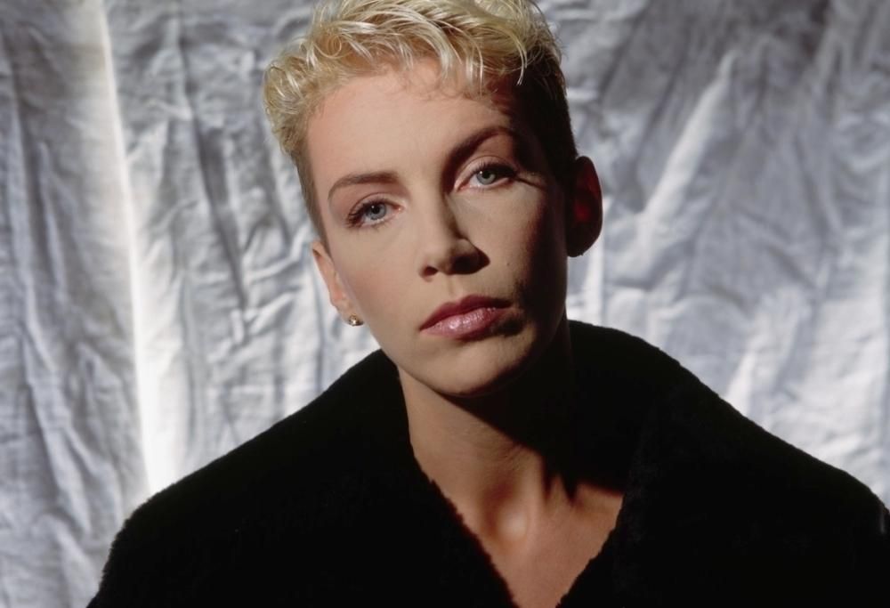 Annie Lennox: «David Bowie ha dato colore alla vita delle persone»