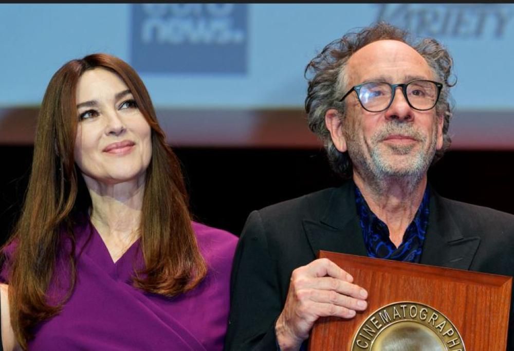 Monica Bellucci nel nuovo film del fidanzato Tim Burton