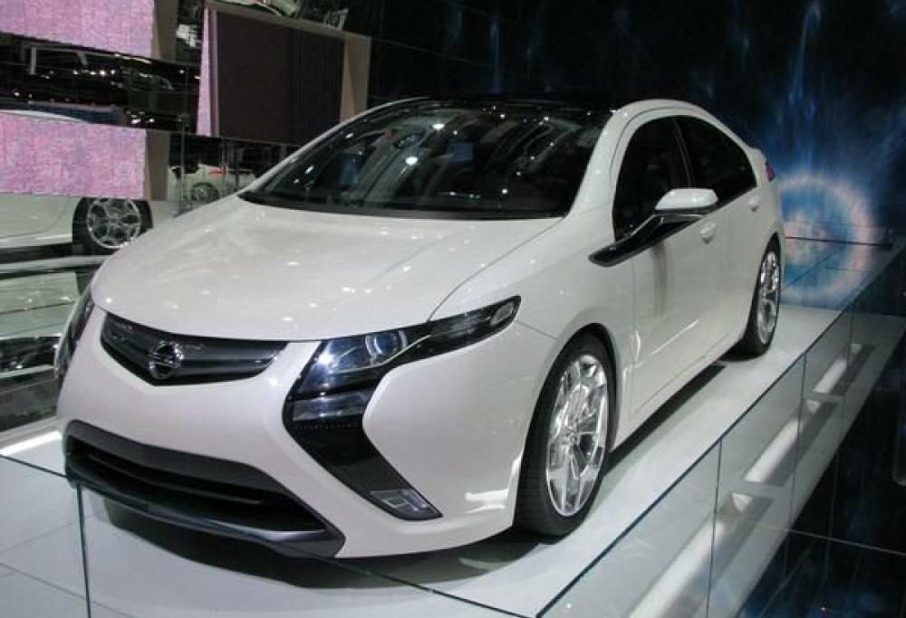 Opel Ampera: le immagini