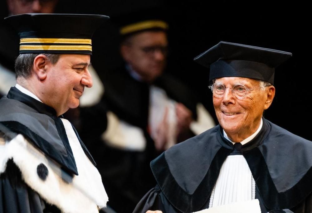 Giorgio Armani e quelle bellissime parole: il lavoro porta lontano