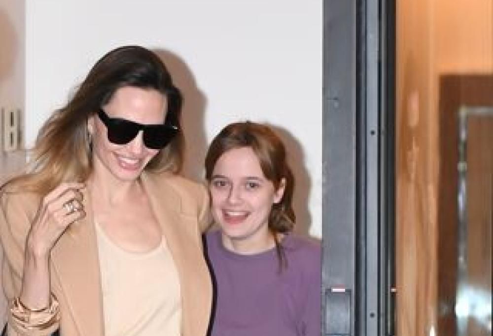Angelina Jolie e la figlia: debutto a teatro