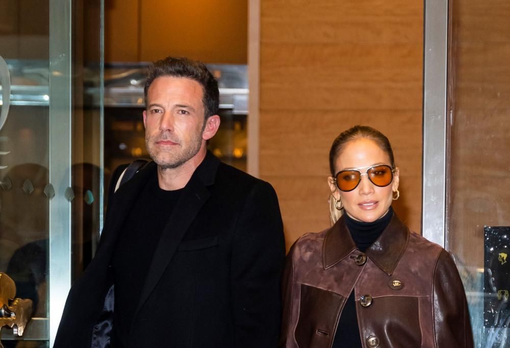 Jennifer Lopez e Ben Affleck lontani ma sempre più innamorati