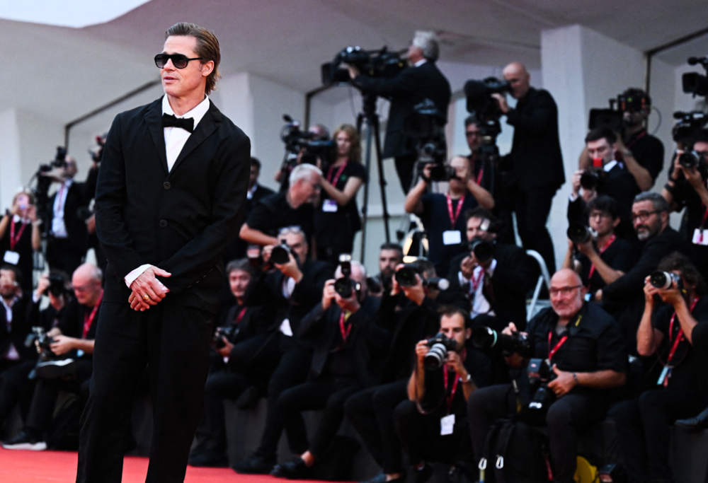 Brad Pitt brilla alla Mostra del Cinema