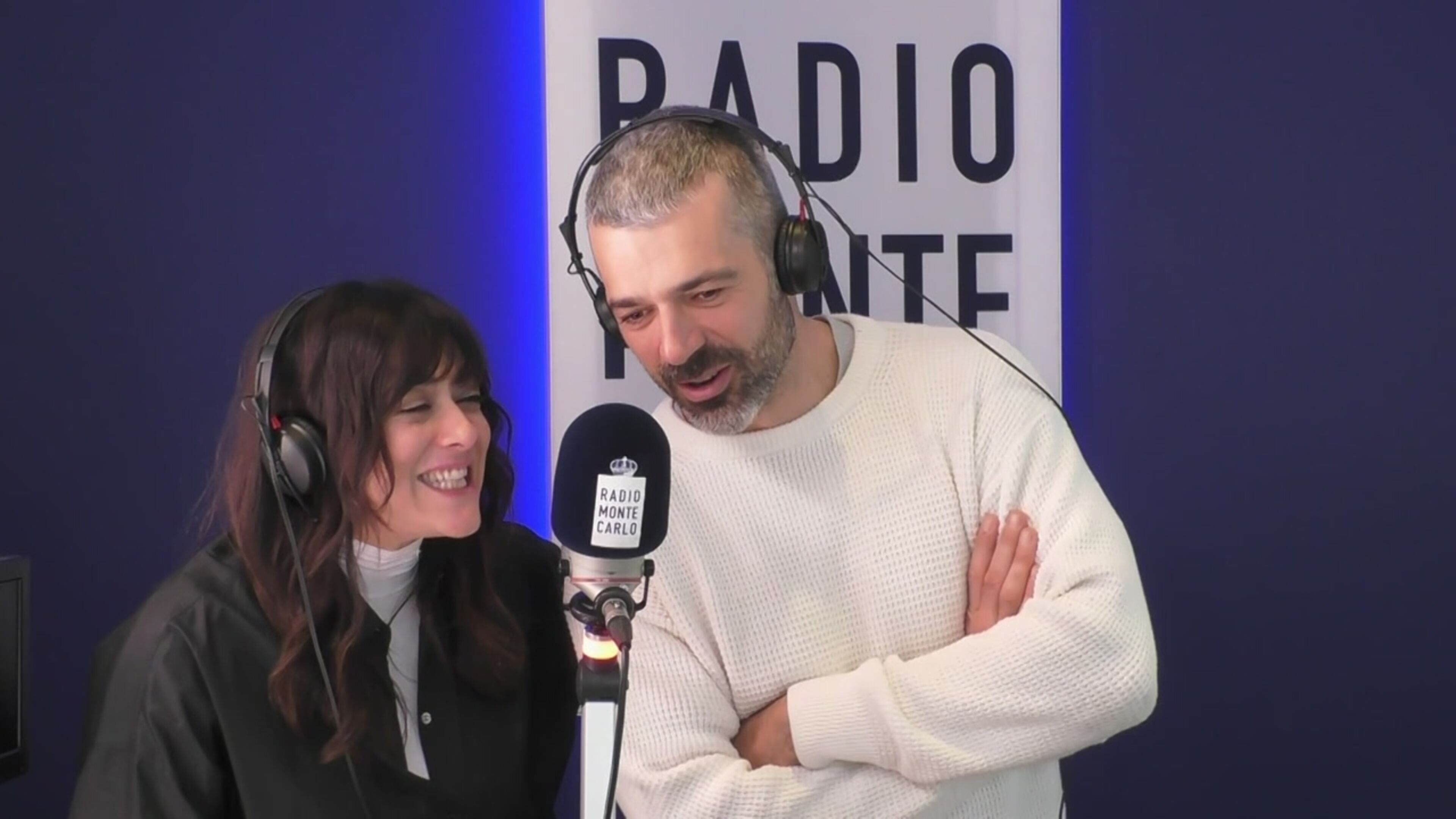 Luca Argentero e Valentina Lodovini: vi raccontiamo l'ansia delle feste comandate!