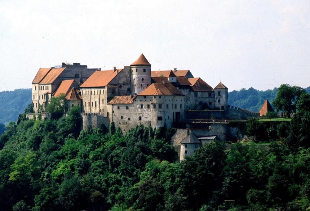 10 meravigliosi castelli da visitare per un tuffo nella storia