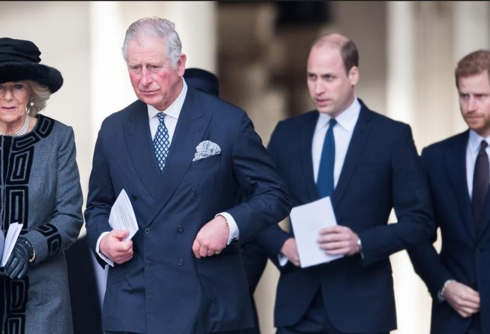 Re Carlo:  i possibili scenari