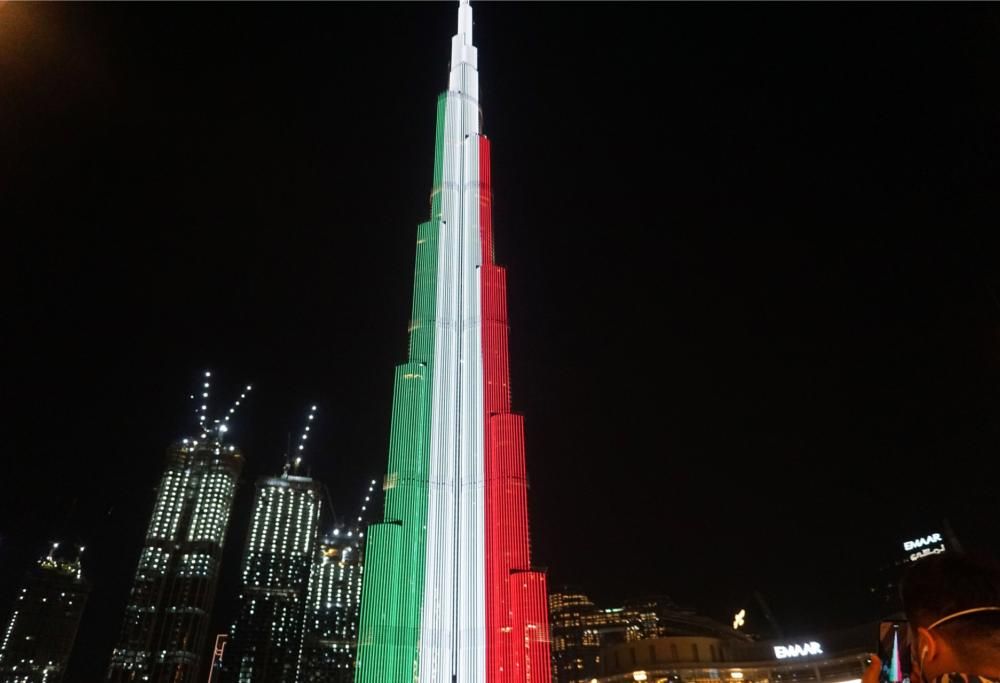 Il mondo intero si colora di verde bianco e rosso per far sentire tutta la sua solidarietà all’Italia!