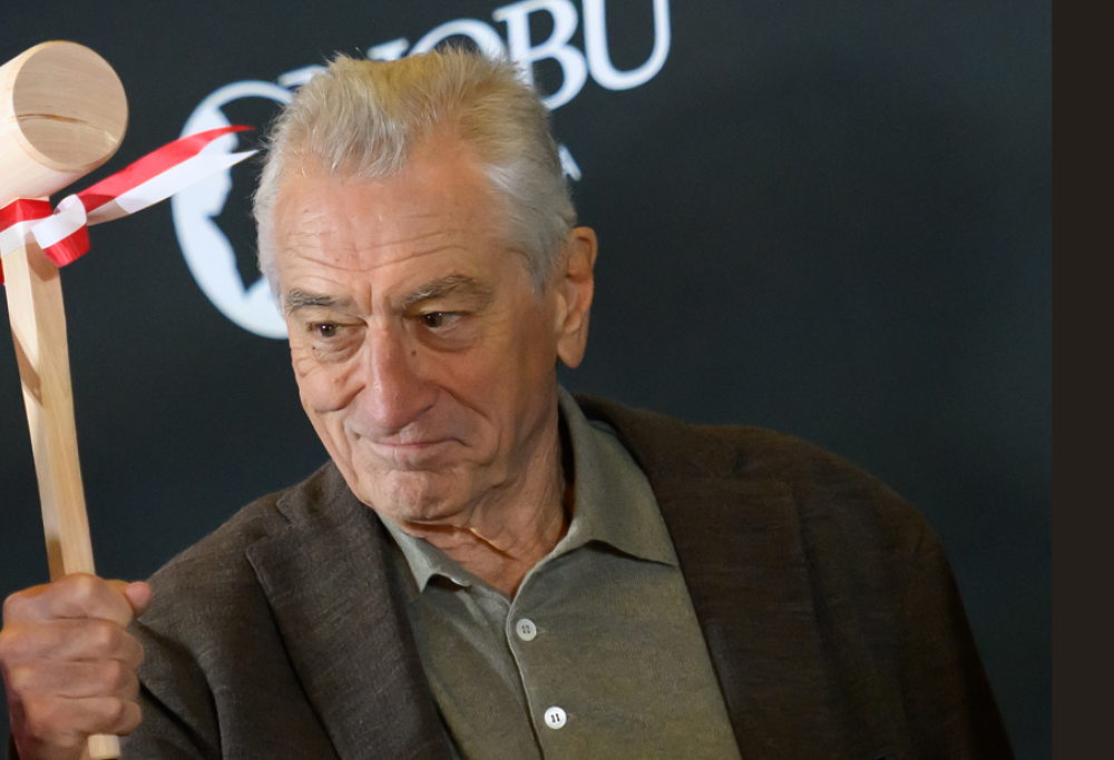 Robert De Niro a Roma gusta con entusiasmo carbonara e amatriciana. Il video