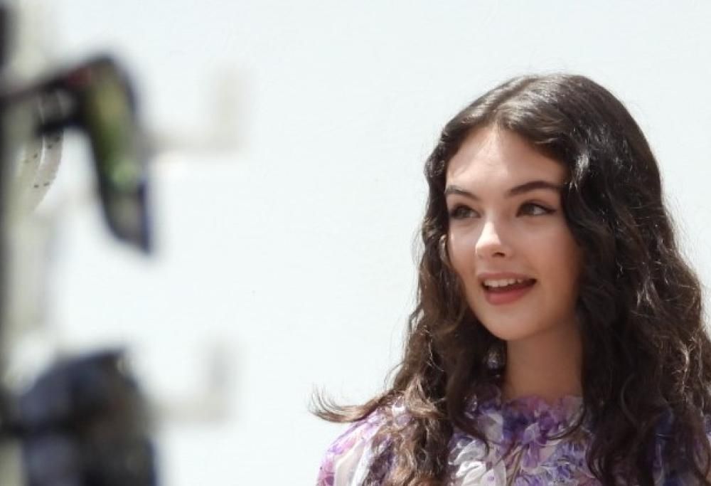 Deva Cassell Bellucci irresistibile nella foto con il papà Vincent