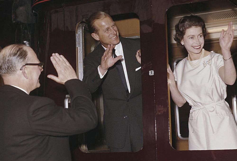 I segreti del treno della Royal Family, il mezzo più amato dalla Regina Elisabetta