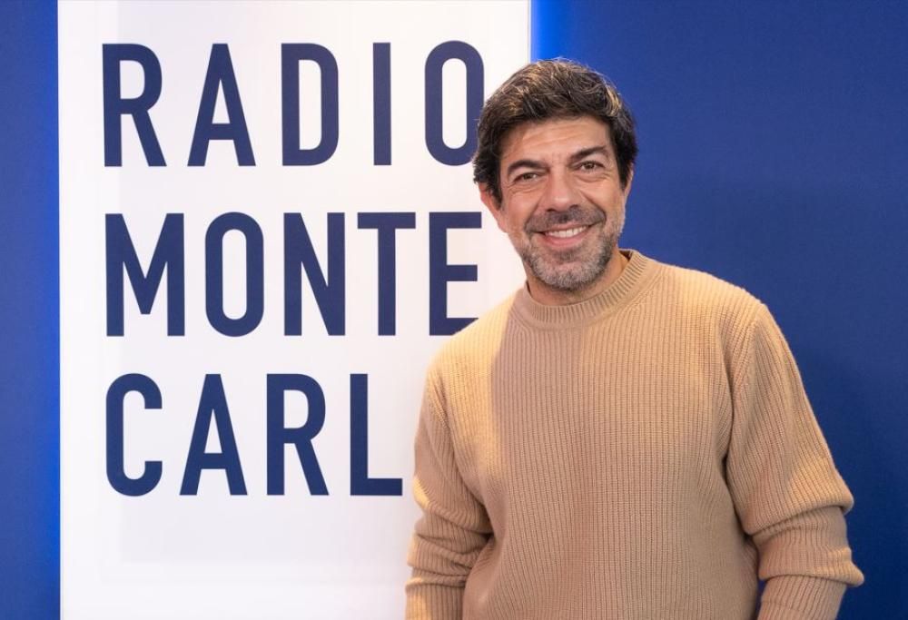 Pierfrancesco Favino ospite di Radio Monte Carlo: le foto più belle