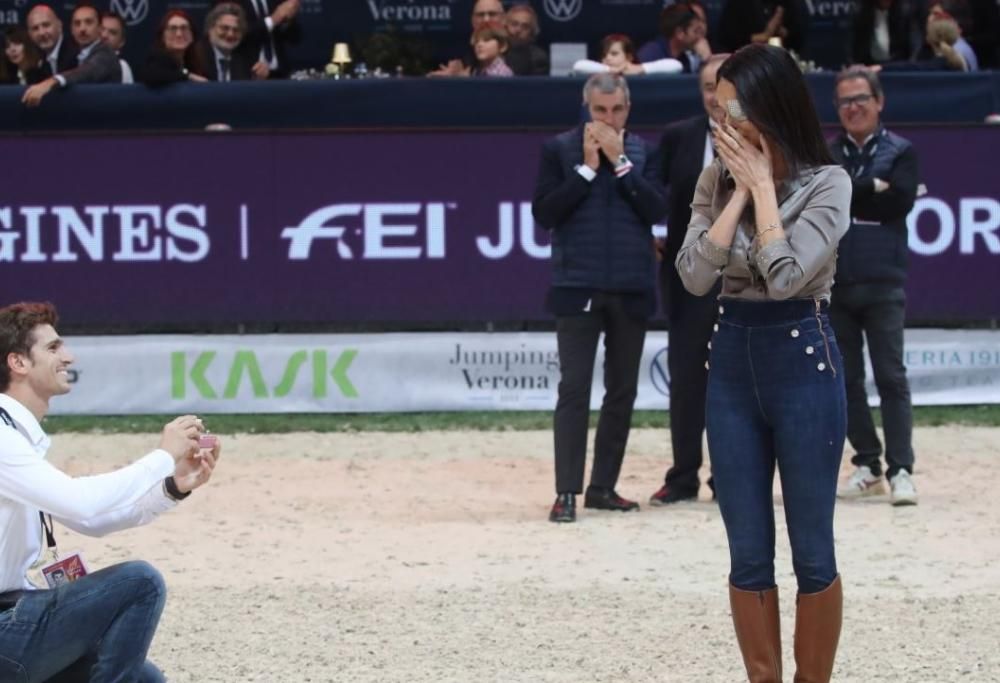 Gessica Notaro: il suo sì alla romantica proposta di matrimonio