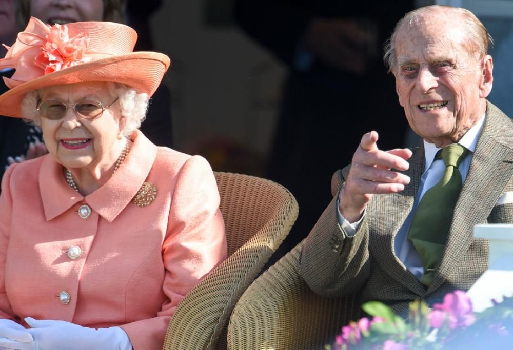 La Regina Elisabetta  pensa già alle celebrazioni per i 100 anni di Filippo