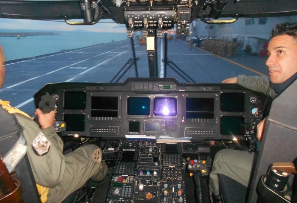 Portaerei Cavour, parte il viaggio delle polemiche