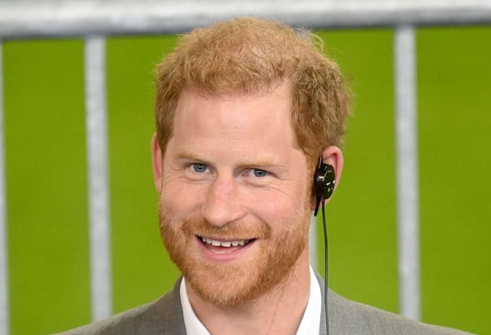 Principe Harry: arriva la biografia. E il Palazzo Reale trema