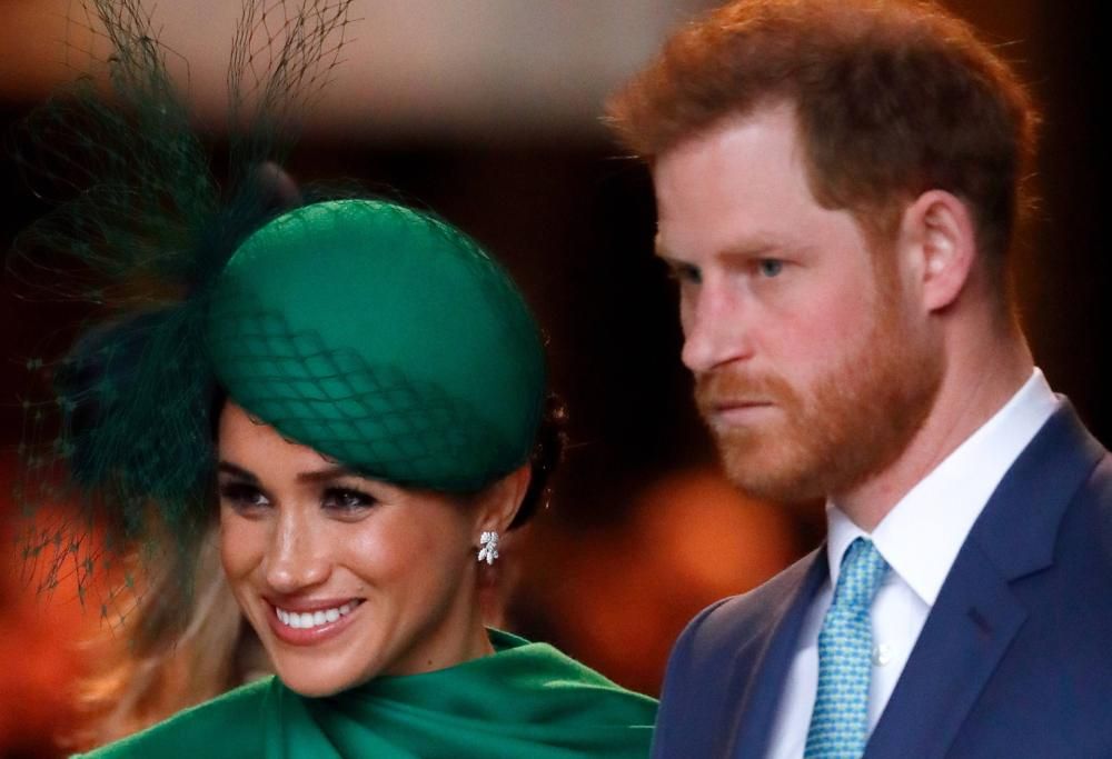 Harry vuole tornare a Londra per sostenere la Royal Family. E Meghan non vuole