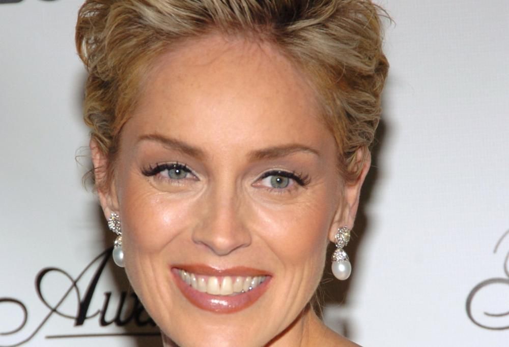 Sharon Stone manda un messaggio d’affetto e solidarietà a tutti gli italiani