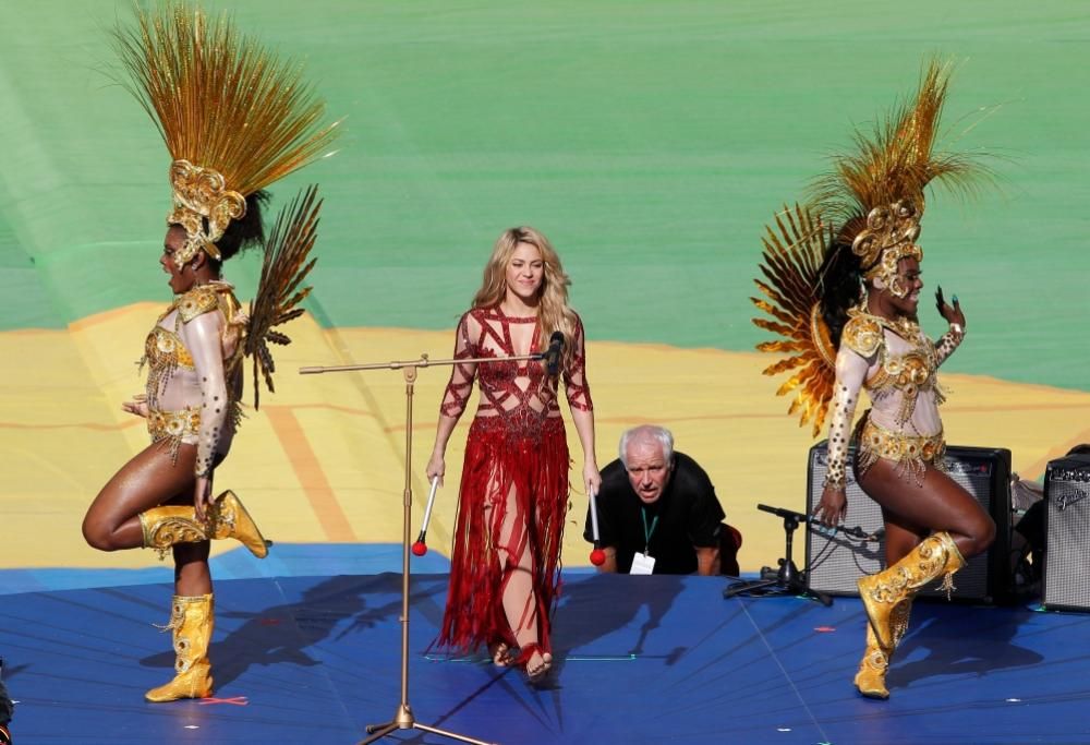 Shakira alla cerimonia di chiusura dei Mondiali
