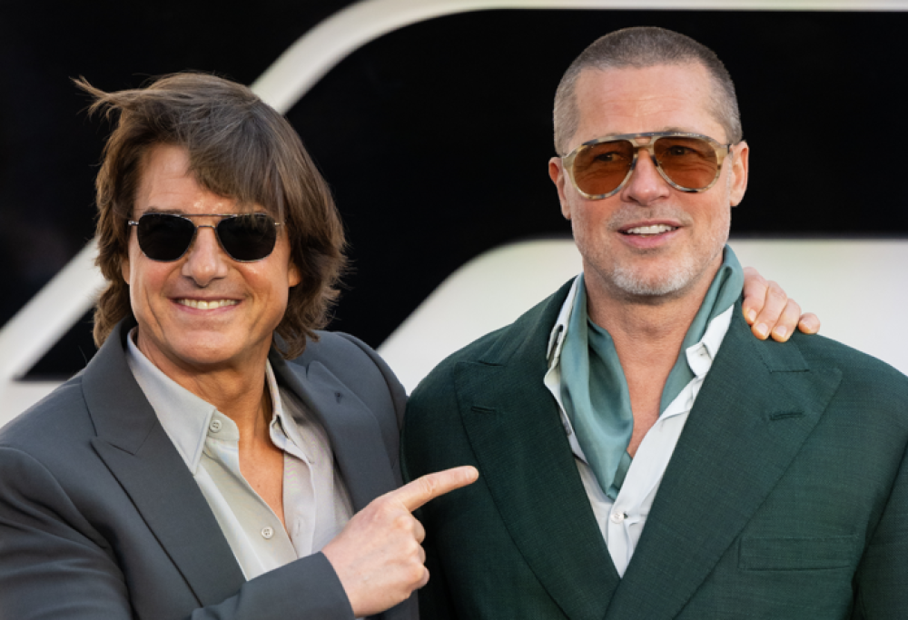 Brad Pitt e Tom  Cruise: l’abbraccio sul red carpet