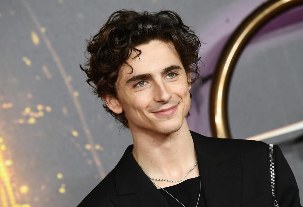 Timothée Chalamet: le prime foto dal set di Wonka