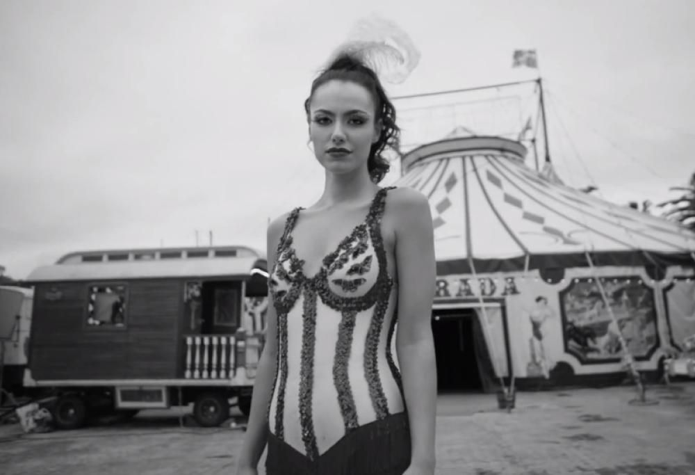 Let her down easy: il video