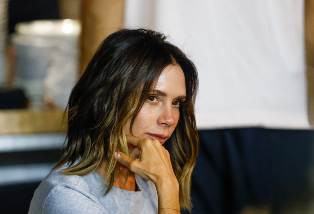 Victoria Beckham canta col figlio Viva Forever: il video