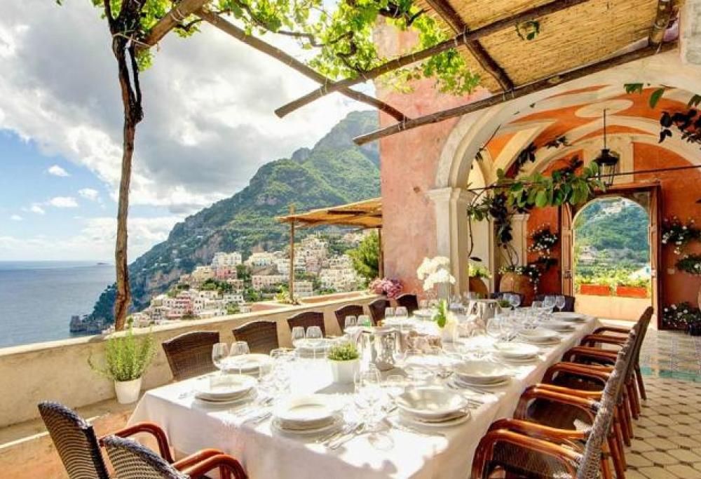 Giro panoramico tra le dimore italiane più lussuose