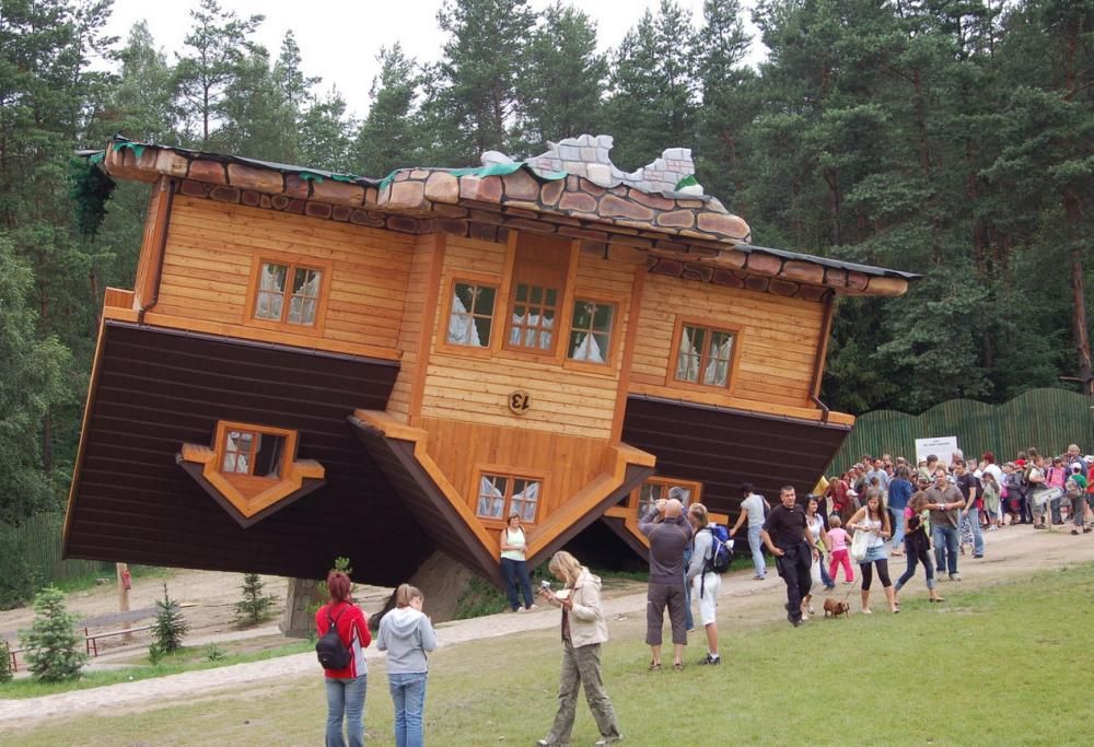 La casa costruita al contrario