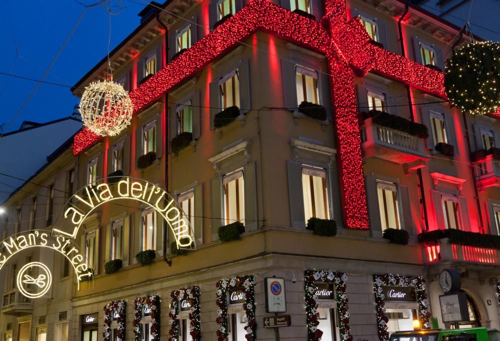 Christmas In  via Montenapoleone 
by RMC