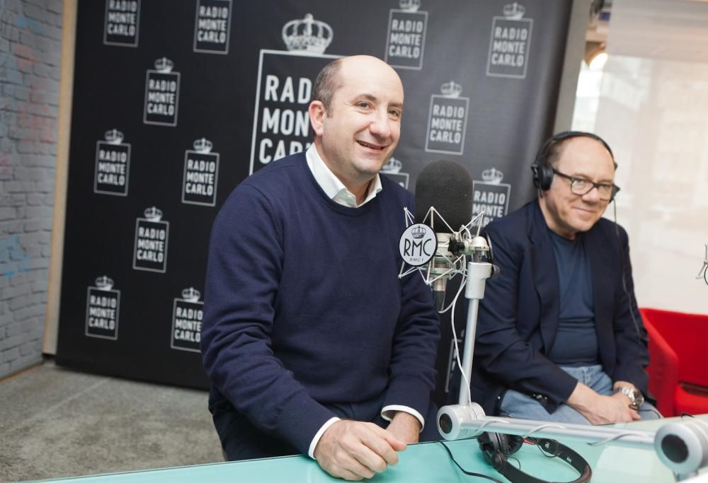 Carlo Verdone e Antonio Albanese negli studi di RMC: le foto più belle