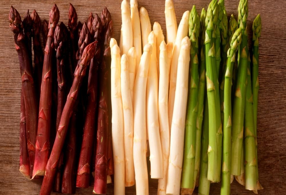 Come conservare a lungo gli asparagi in frigo