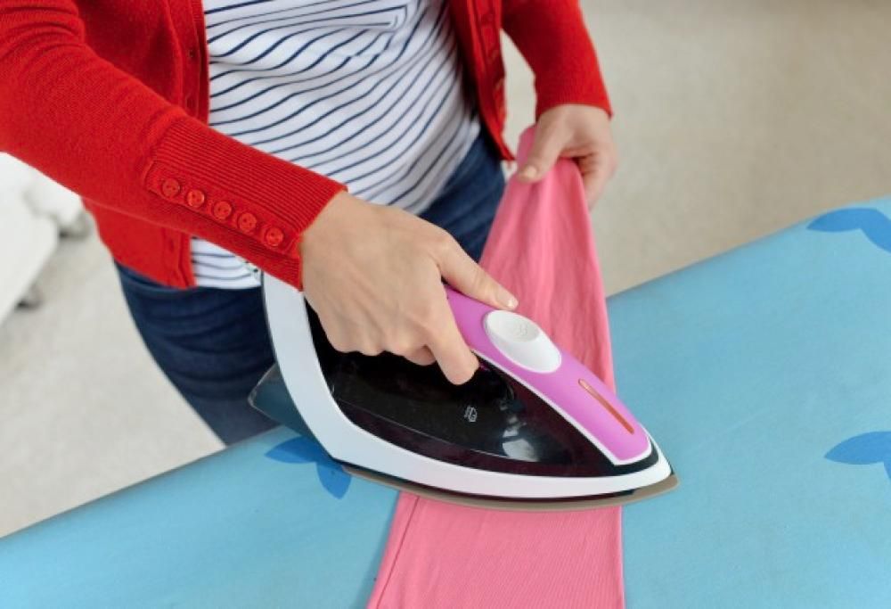Geniale: ecco i trucchi per stirare… senza ferro da stiro!