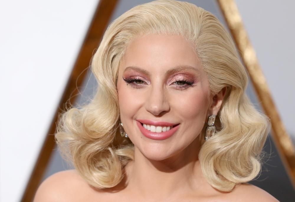 Lady Gaga con Joe Biden per lottare contro le violenze sessuali