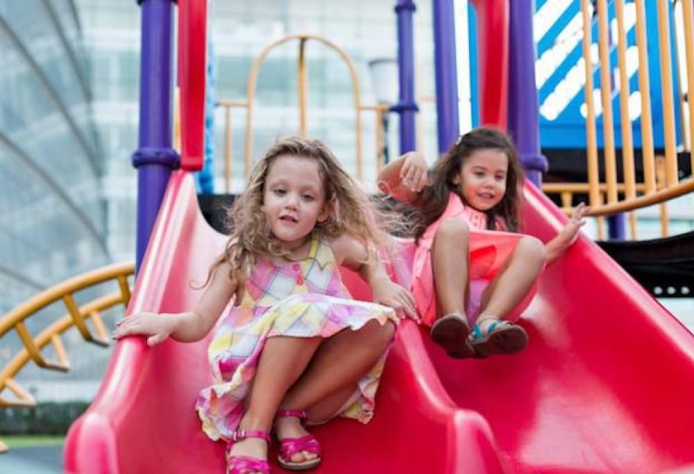 5 foto dei nostri figli che non devono essere condivise su Facebook