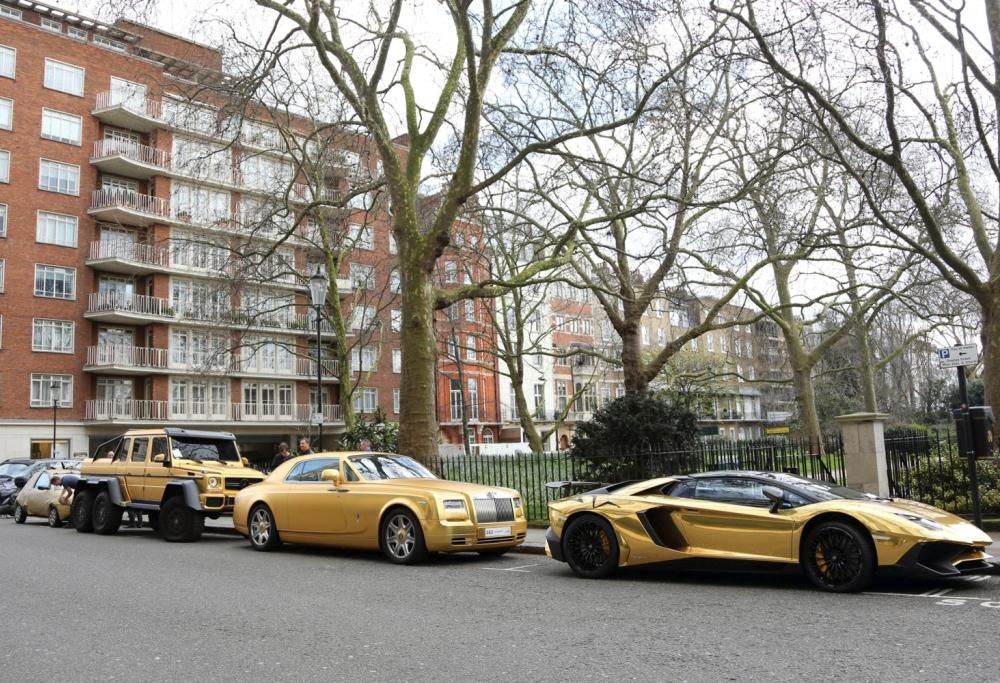 Le 4 auto dorate del miliardario saudita